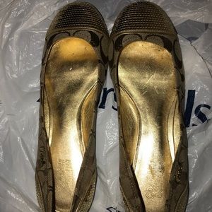 Coach flats